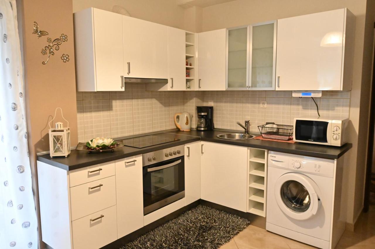 Cozy Apartment Νear Nea Paralia Of Солун Екстериор снимка
